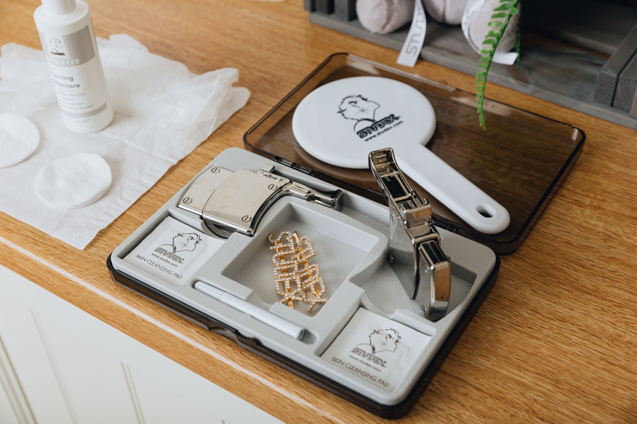 Studex System 75 Ear Piercing Kit & Training