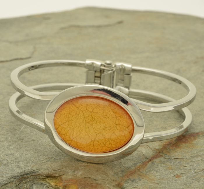 Hinged Bangles and Elasticated Bracelets
