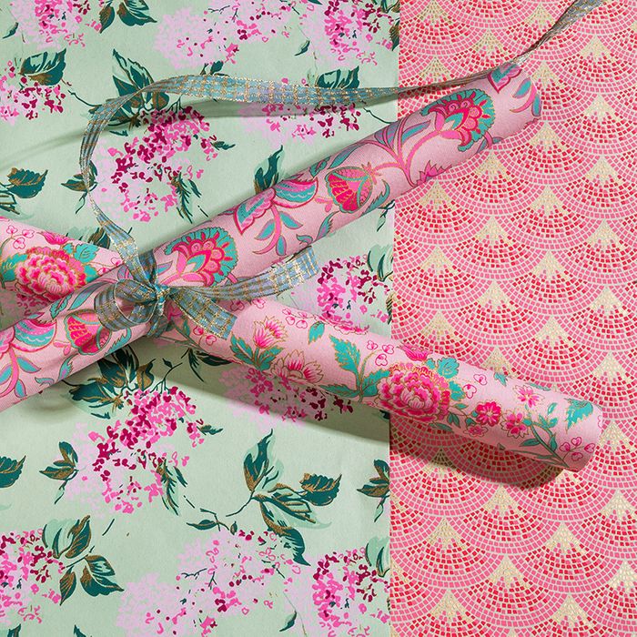 Gift Wraps, Bags and Boxes