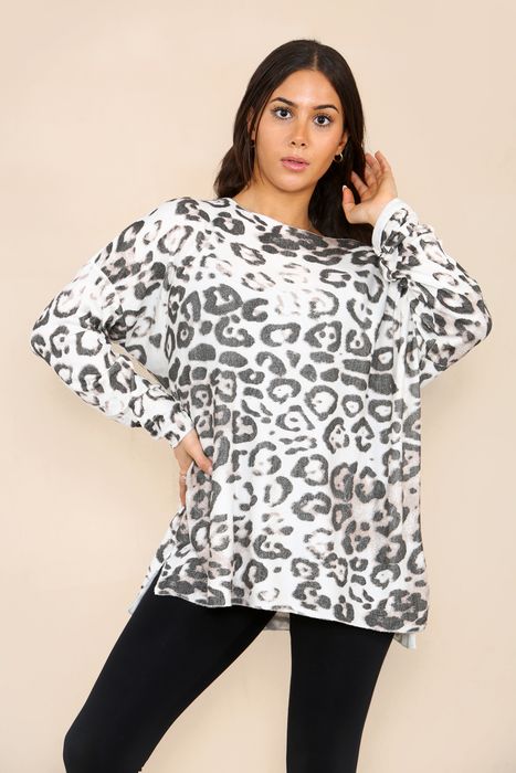 ANIMAL PRINT TOP