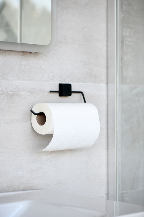 TOWEL RAIL