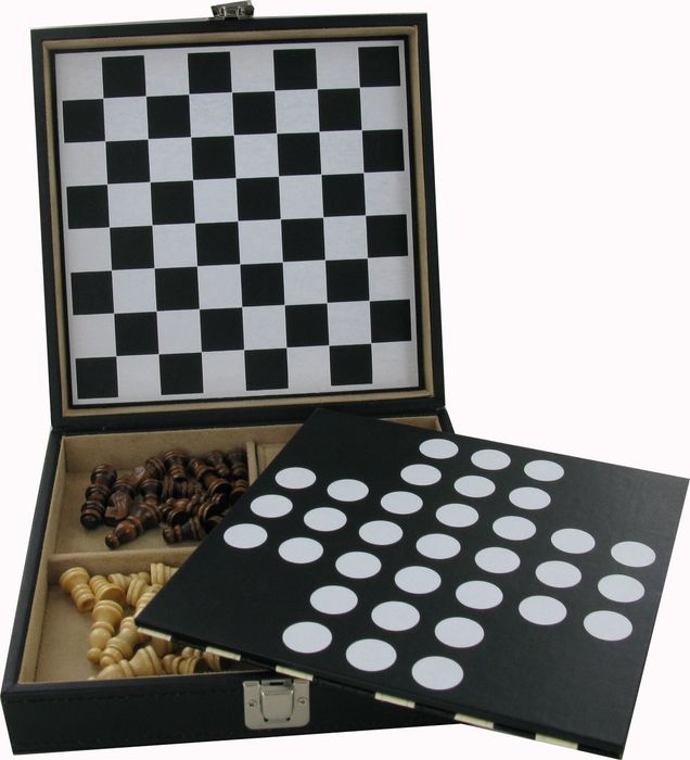 Poker sets and game sets