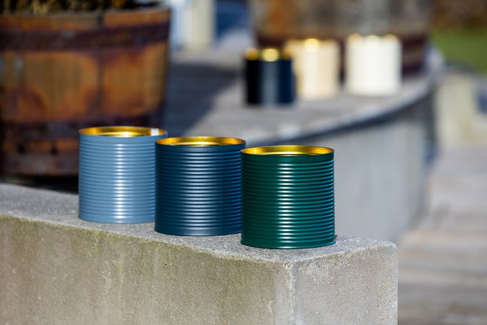 Living by Heart, Outdoor candles