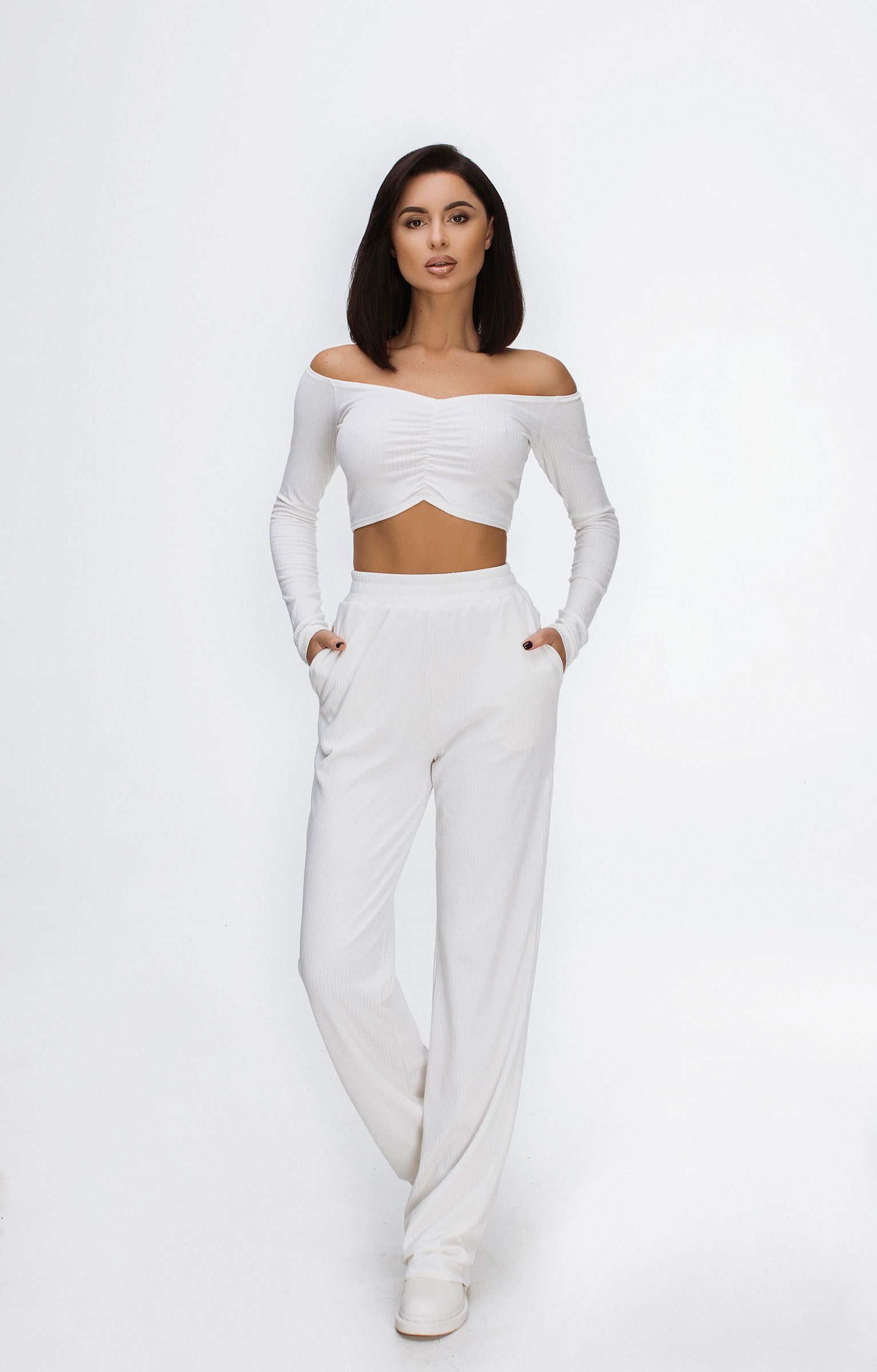 Draped Allure Off Shoulder Crop Top Set With Long Sleeve