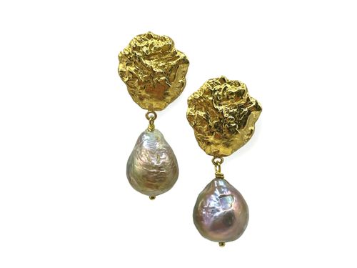 Large Oyster Studs with Golden Pearls