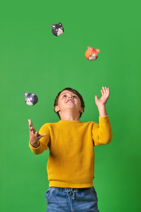 Kidoki Three Little Cats Juggling Balls