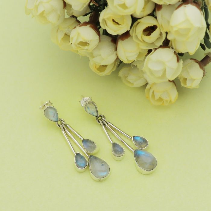 Natural Moonstone Earring in 925 Sterling Silver