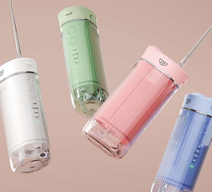 F200 water flosser with UV lamp