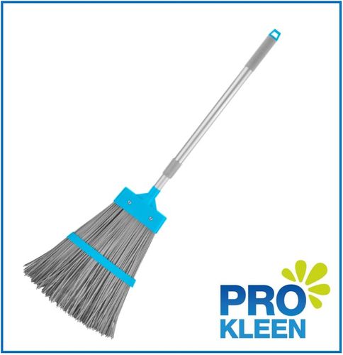 64152 - Hard Bristled Broom With Extendable Handle