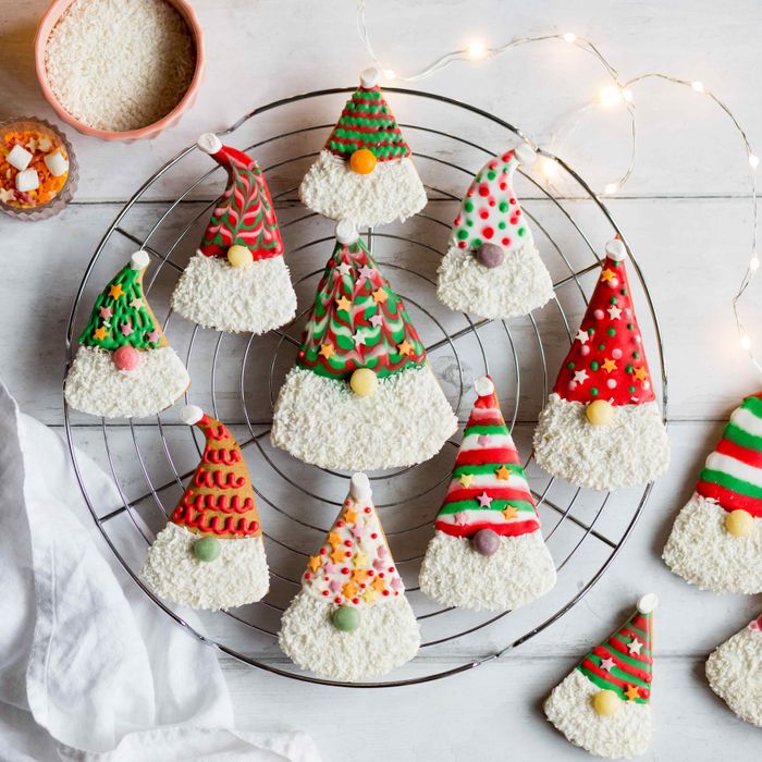 Christmas Gnome Bake & Craft Kit Spring Fair 2025