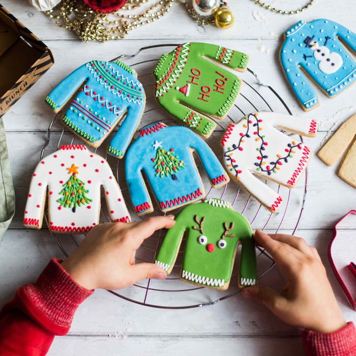 Christmas Jumper biscuit bake and craft kit