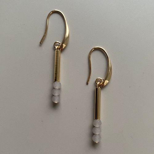 CSTE12 - Frosted crystal drop earrings - Grey Tone