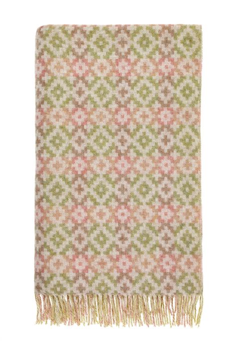 Dartmouth - Green Throw (T0924/U12)