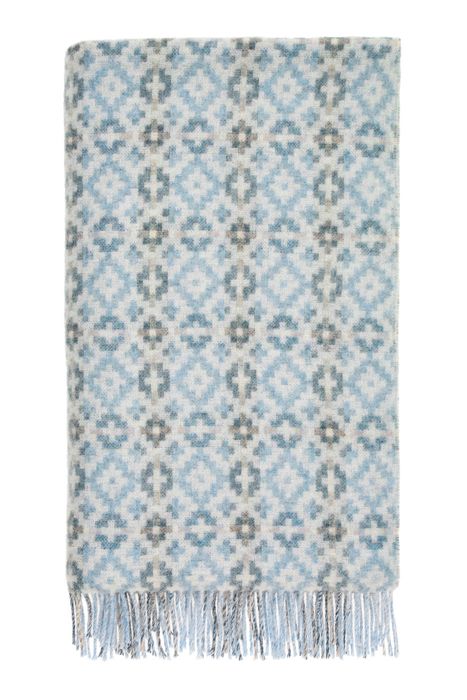 Dartmouth - Blue Throw (T0981/A01)