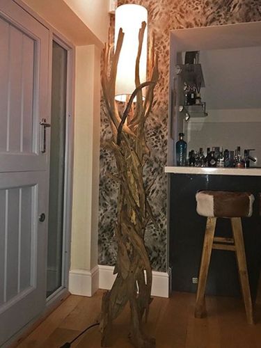 Villa Floor Light
