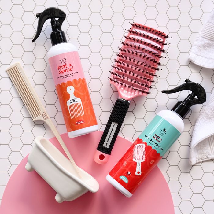 Transform Kids Haircare with No Nasties™ Natural Detangling Spray!