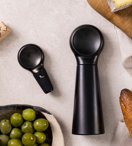 Graphite Sommelier Set - Self Pulling Corkscrew