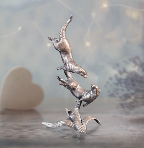 Butler & Peach - Miniature Bronze Otter Pair