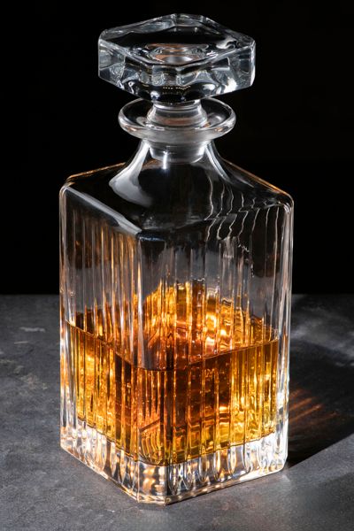 Broadway whisky decanter and tumblers