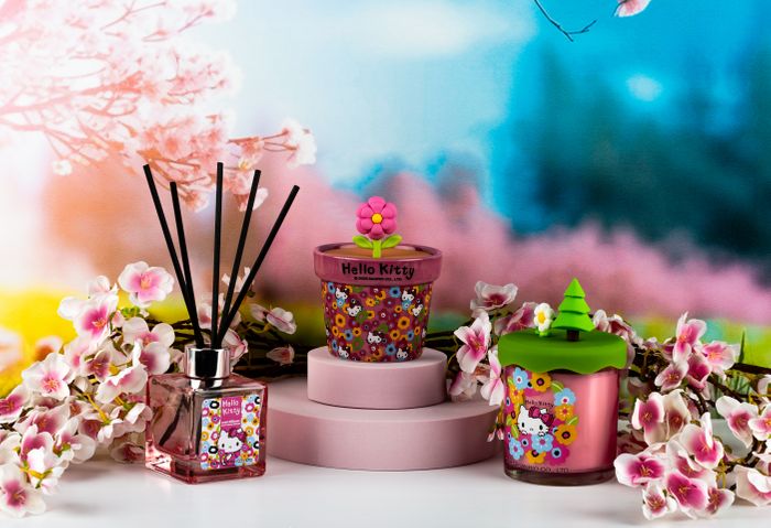 Hello Kitty & Friends Candle and Home Fragrance Collection