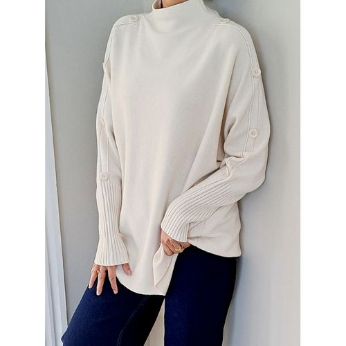 Cream Button Shoulders Knit