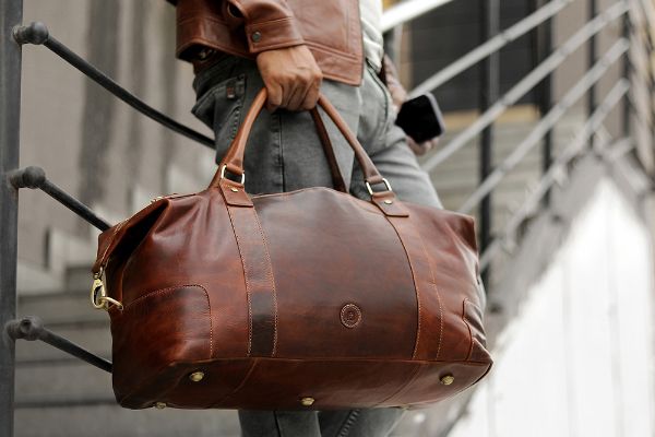 Orion Leather Holdall