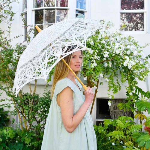 Lace & Linen