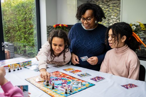 History Heroes' board game: A RACE IN TIME