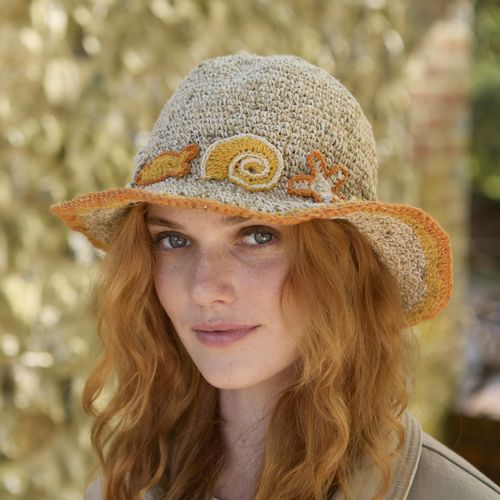 Sun Hats and Sarongs