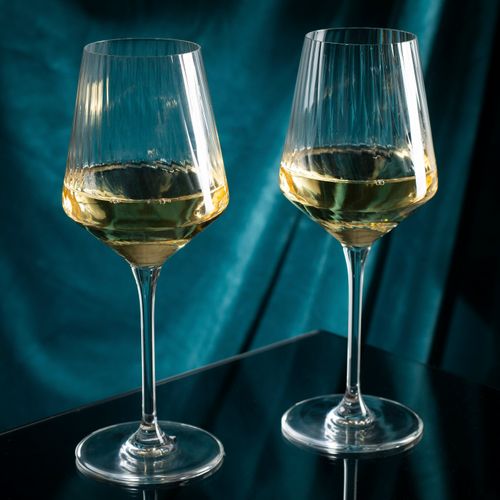 Optic glassware
