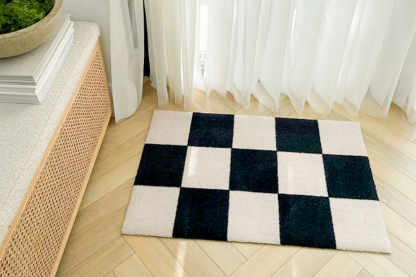 Checkerboard Door Mat in Jet Black