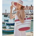 Style: Toucan with matching hat