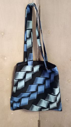 Anakara Tote Bags