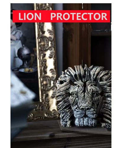 HOME DECOR LION ORNAMENT