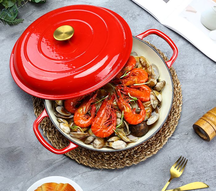 Cast iron 30cm covered braising pan