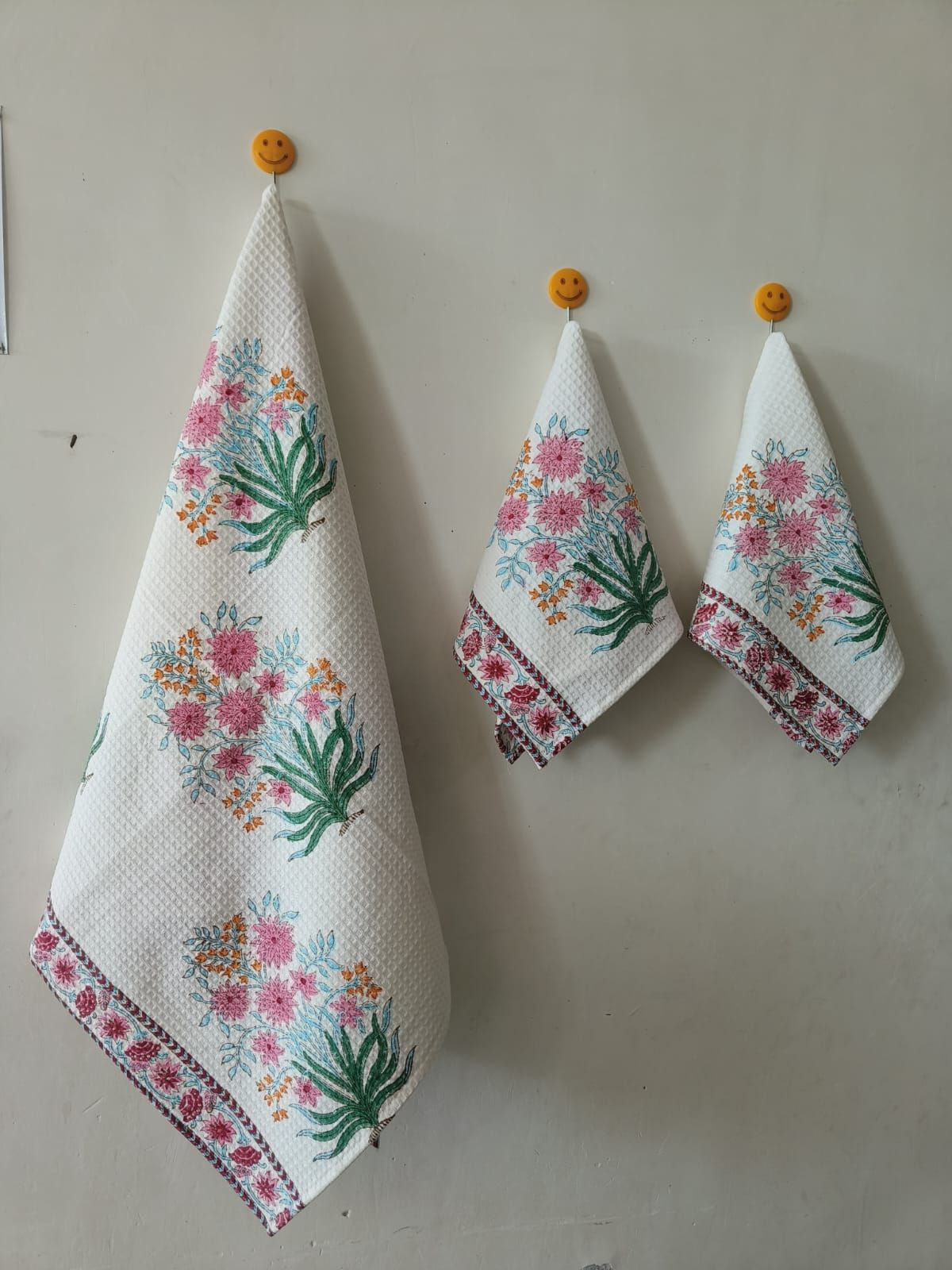 Handblock Printed Buffle Cotton Towel & Napkin Set – Floral Elegance