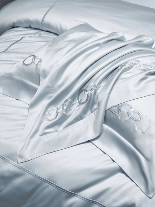 400TC Cotton Embroidered Bedding Set