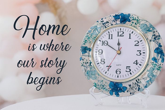 Acrylic Clock & Rotated Mirror with Jewelry Stand