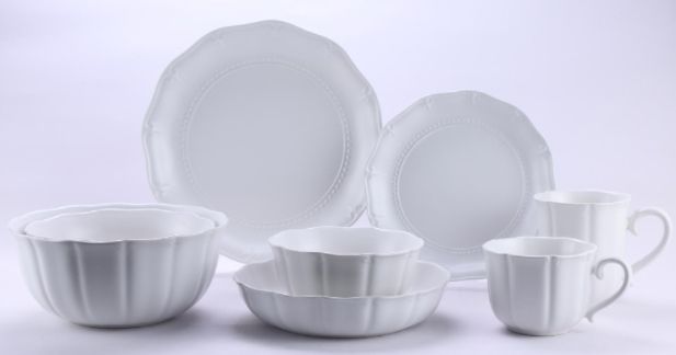 DINNER SET OF STONEWARE(2)