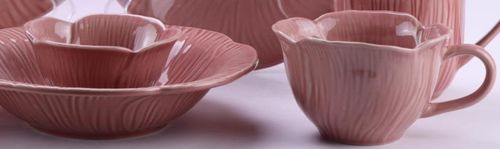 DINNER SET OF STONEWARE(5)