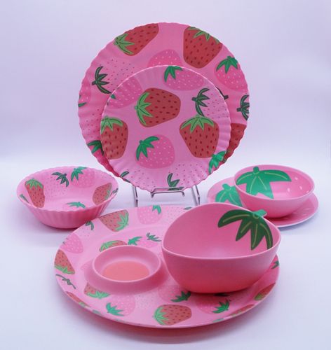 Strawberry melamine dinnerware