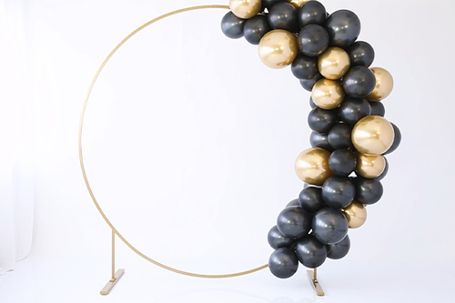 Circle backdrop stand + balloon garland DIY!