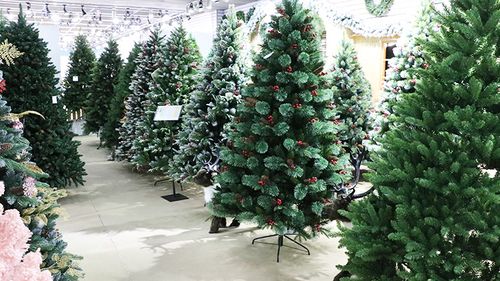 2023 hot sale Promotional Artificial PVC Christmas Tree with Decoration Christmas Tree
