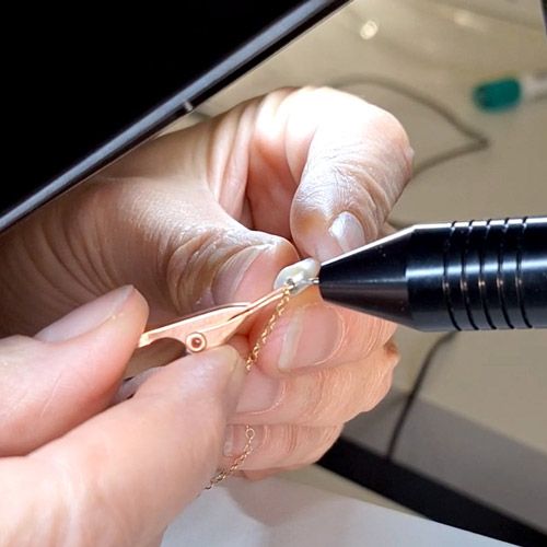 Introducing The Helix Permanent Jewellery Welder