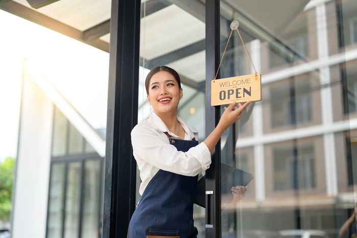 What Retailers Can Learn from DTC (Direct-to-Consumer) Brands