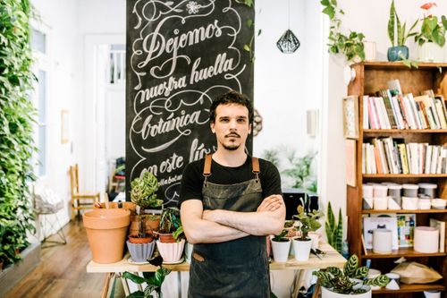 Why are newer independent retailers growing faster than established ones?