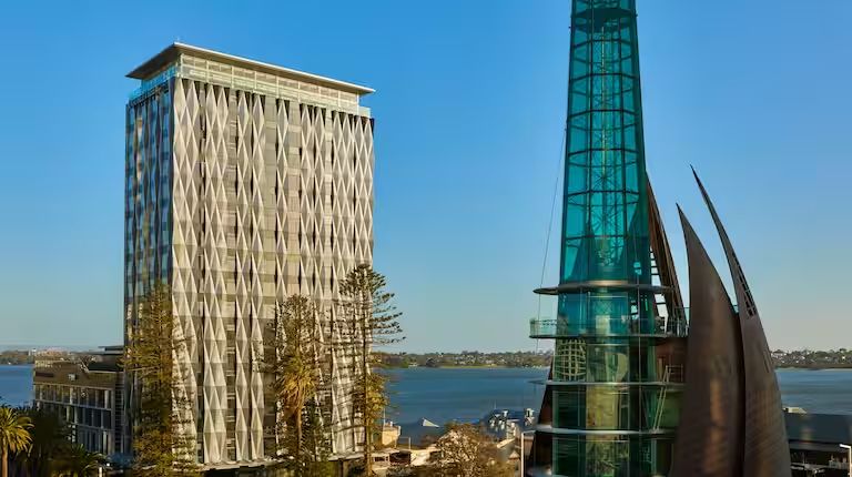 DoubleTree by Hilton Perth Waterfront