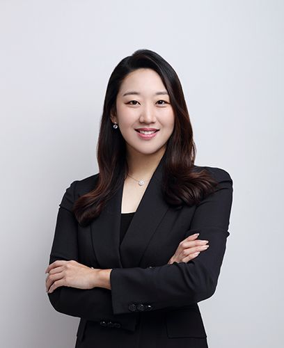 Nari Yun