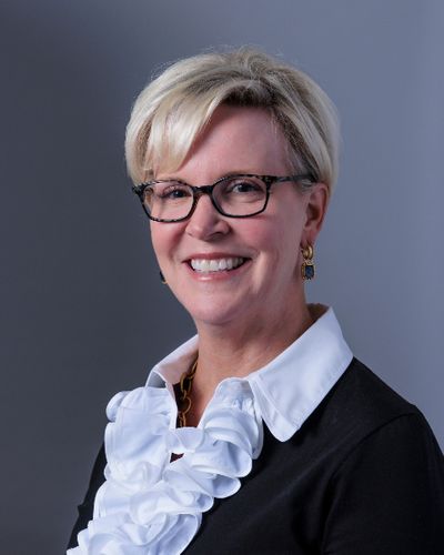 Lynelle Hoch