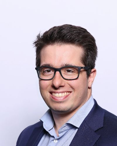 Demetri Maxim
